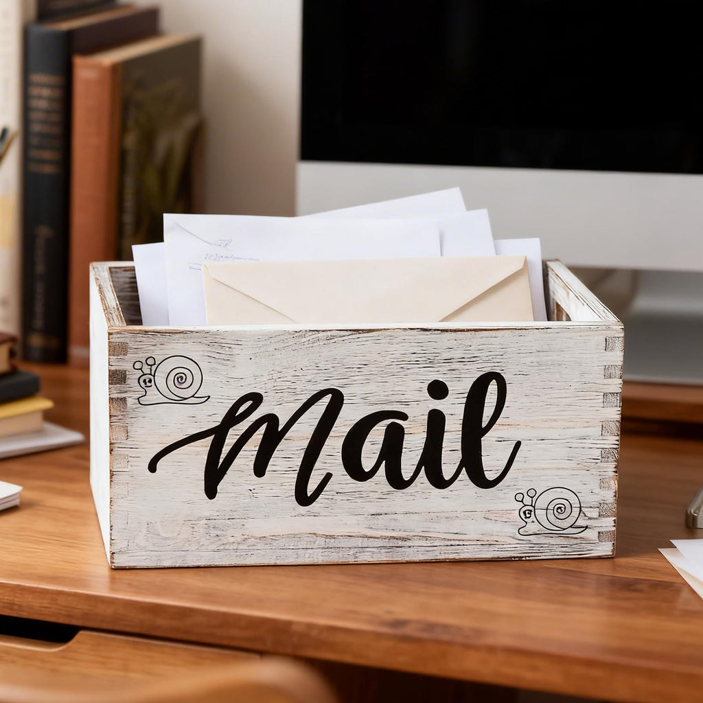 White Mail Holder and Key Organizer H823
