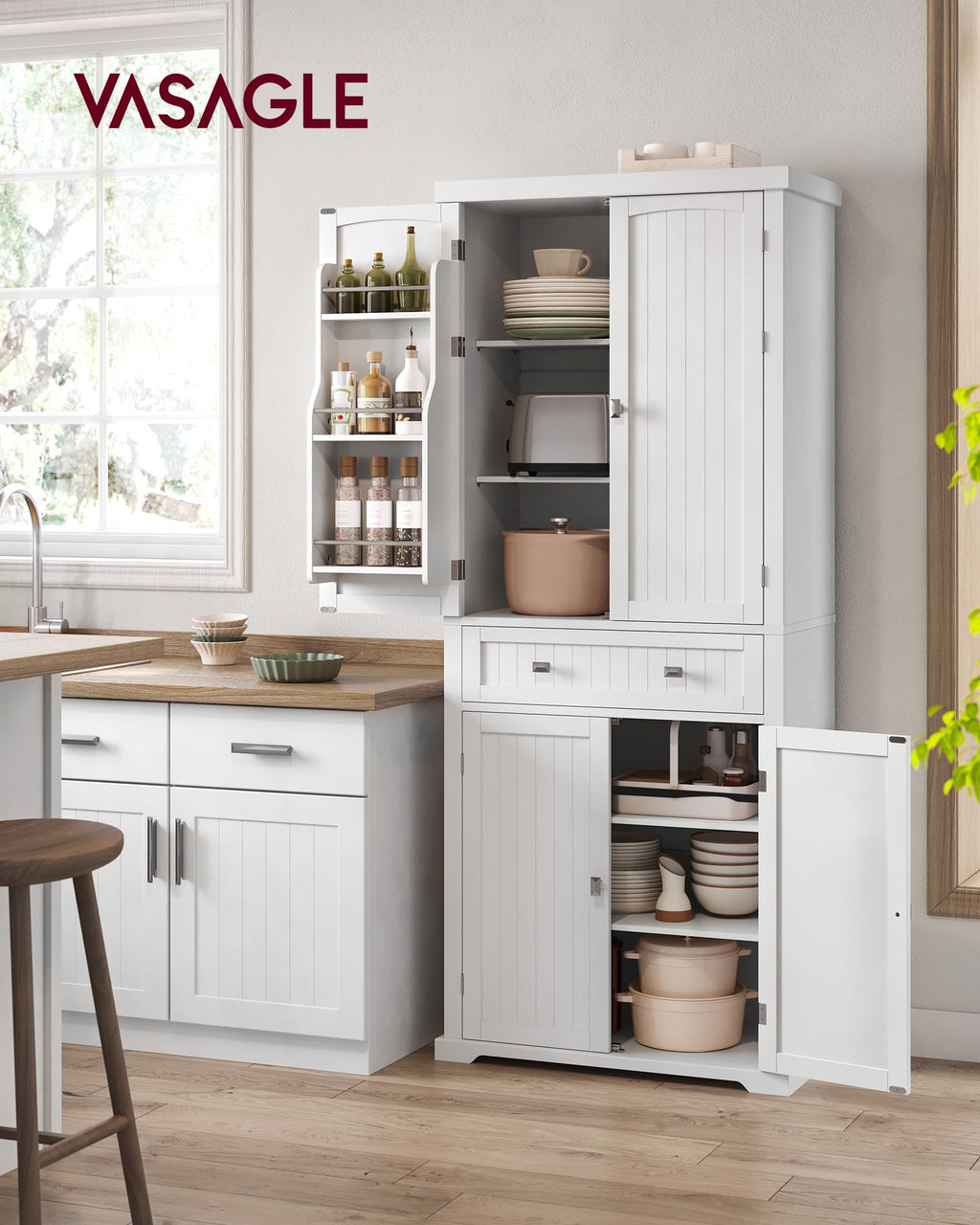 Freestanding Tall Cabinet with Drawer T776