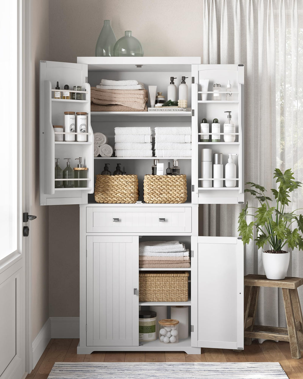 Freestanding Tall Cabinet with Drawer T776